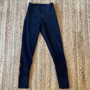 Black Mesh-Stripe Onzie Leggings; XS